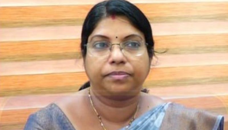 pavaratty panchayat president sindhu anilkumar disqualified by election commission vkv