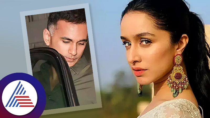 Bollywood actress Shraddha Kappor dating with her movie screen writer rao