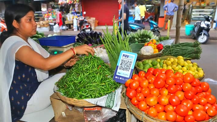 Tomato prices have increased slightly in the Koyambedu vegetable market in Chennai KAK