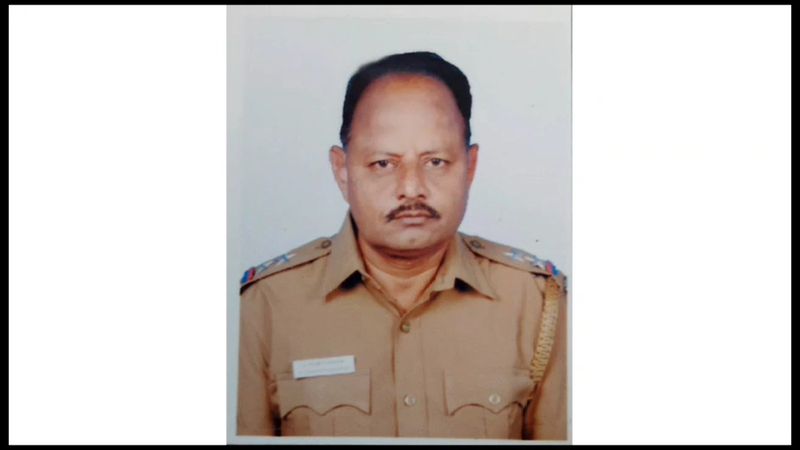 police sub inspector chandra sekaran died in thiruvarur police station