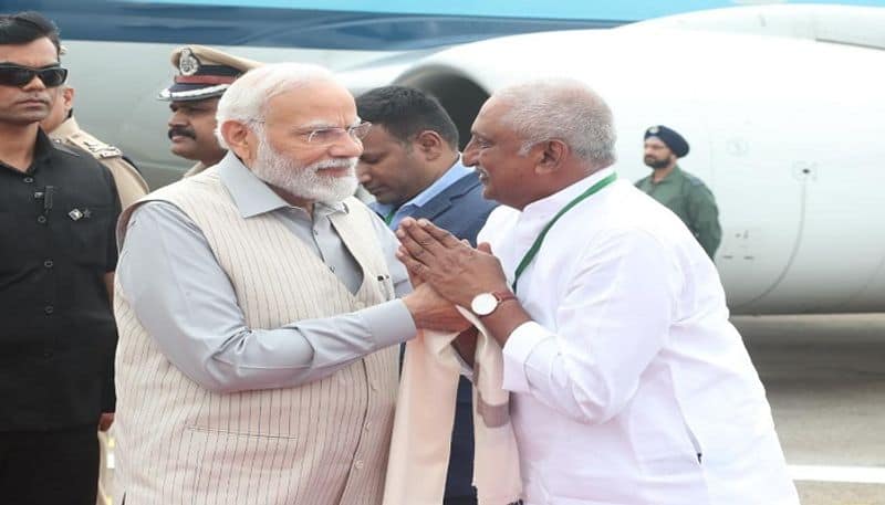 Kiran Reddy Saab Kaisa Hai..Modi greeting to Nallari kiran kumar reddy, warangal - bsb