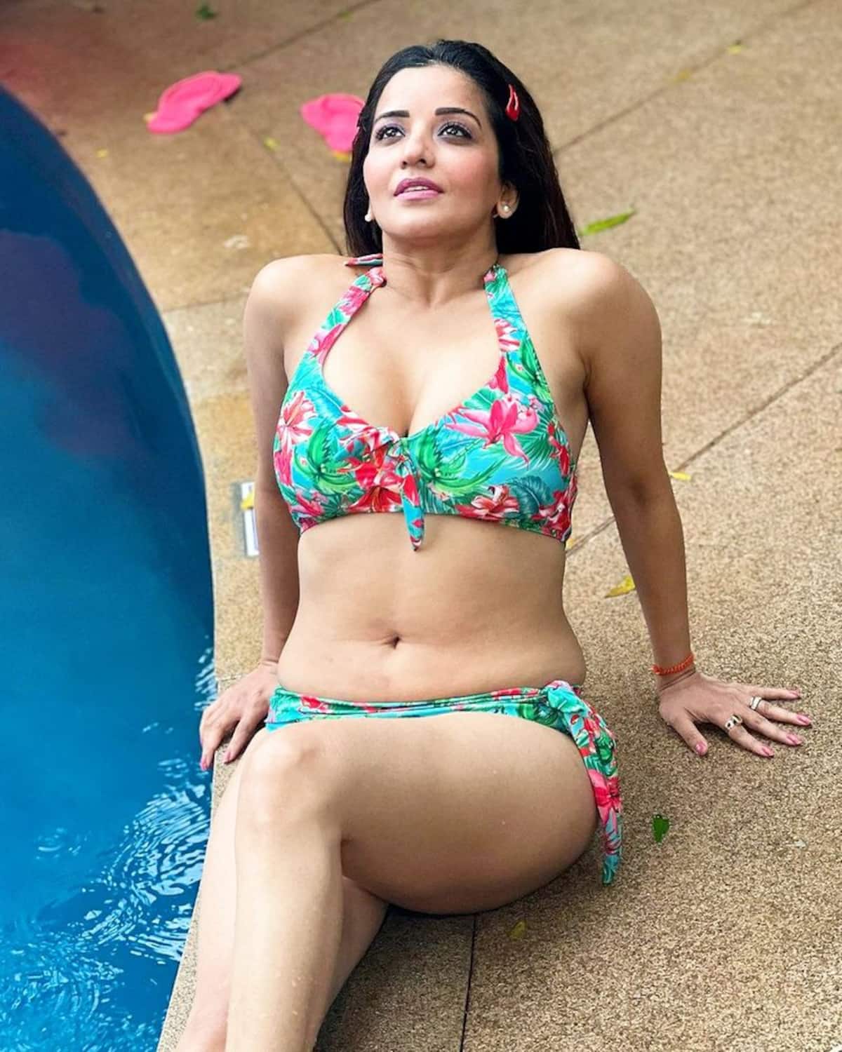 Monalisa SEXY photos: Bhojpuri actress flaunts her HOT body in bikini; take a look