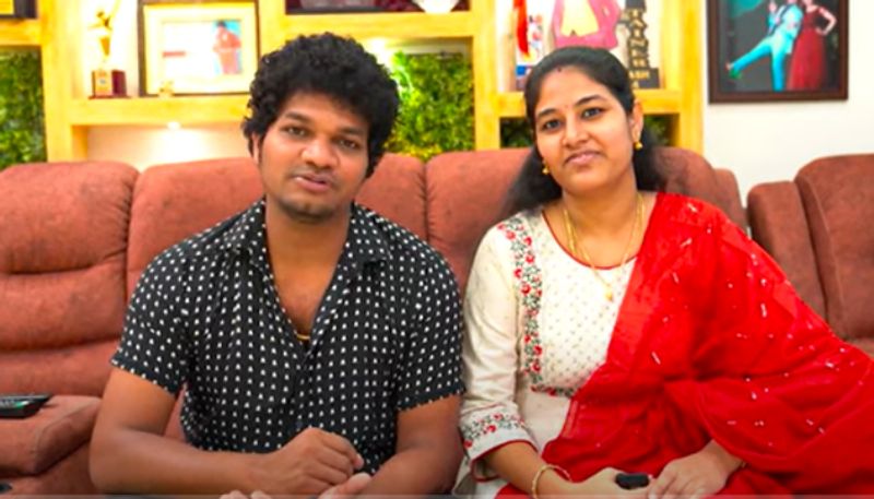 jabardasth comedian avinash announced his wife anuja pregnant arj