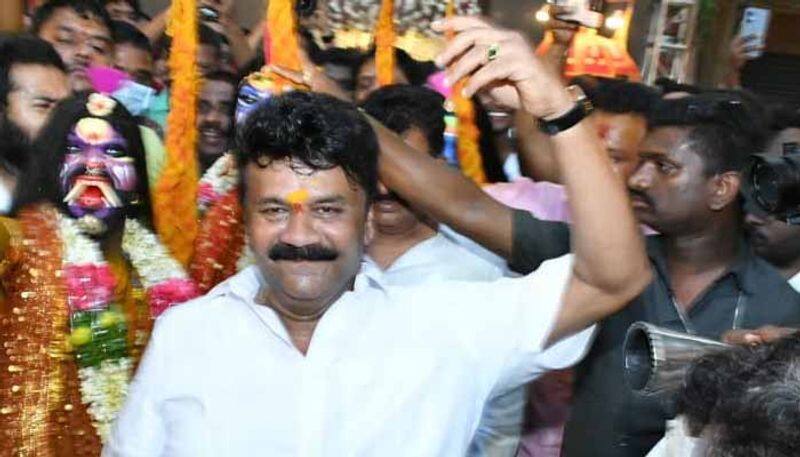 Minister  Talasani Srinivas Yadav Perfomance  Dance  at  palaram Bandi  Procession in Hyderabad lns