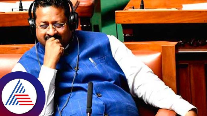 Basangowda patil yatnal