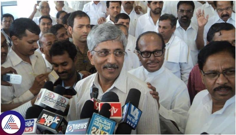 Operation congress before Lok Sabha Election Jayaprakash Hegde first wicket sat