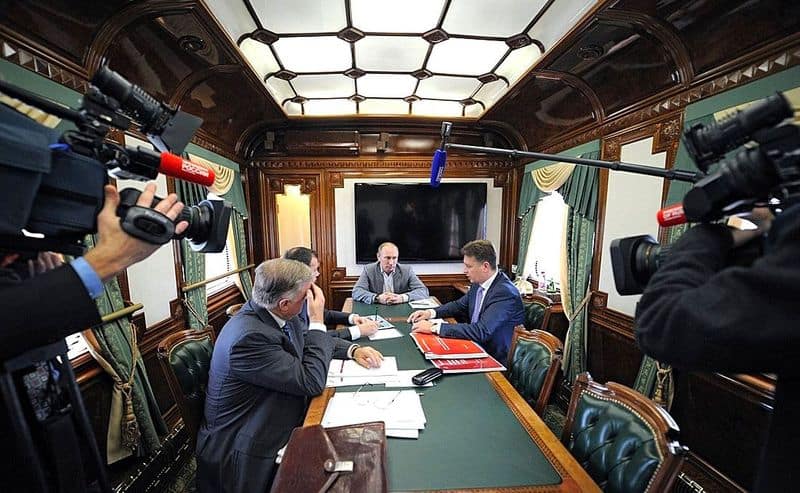 Putins Ghost Train: The hidden details of the Russian president's luxury train are leaked.. So many amenities?