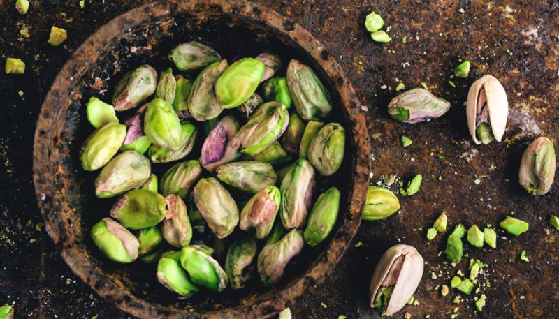 what are the health benefits of eating pistachios -rse- 