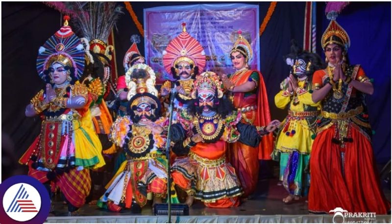 Yakshagana trained transgenders transformation from Beggar to Artist in udupi sat