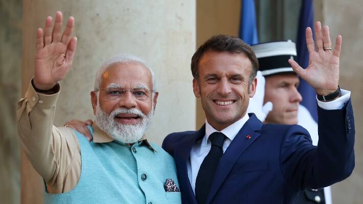 Narendra Modi Emmanuel Macron photo