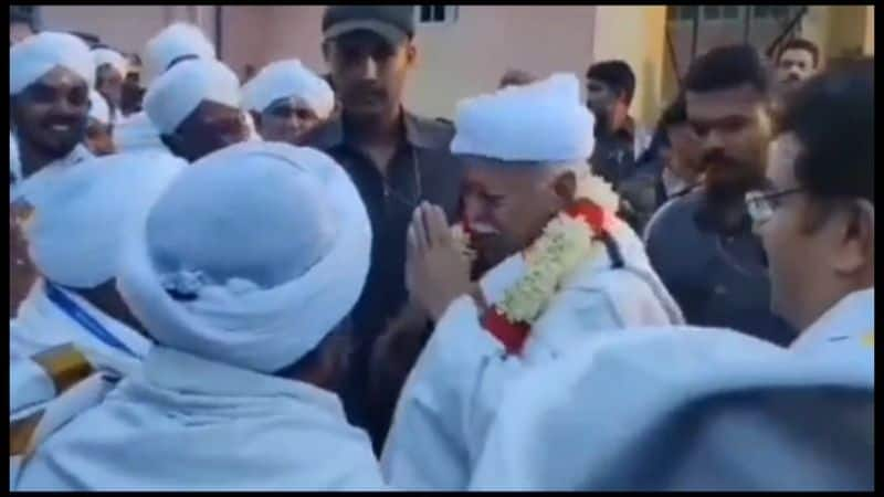 badugar people did traditional type of invite to rss president mohan bhagwat in nilgiris