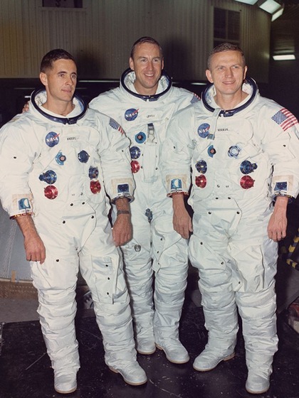 2. Apollo 8 - Lunar Orbit and Earthrise