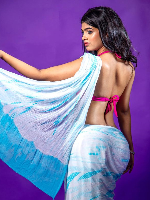 Prachi Singh ने खुद को बताया लावा, फैंस ने कहा - उफ ये सेक्सी फिगर