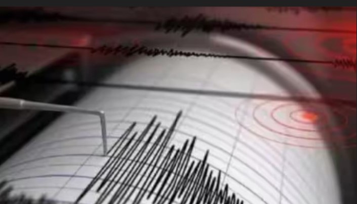 earthquake delhi today Strong tremors in Delh region apn 