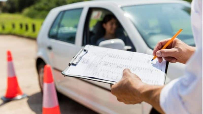 Can changing the color of your car lead in a fine? Should rules applicable to traffic?-rag