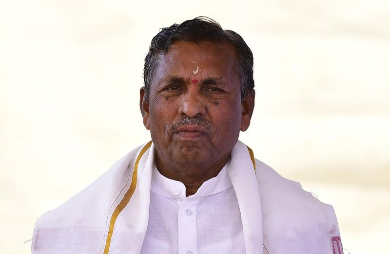 CM Siddaramaiah has no role in Valmiki scam Says Minister KH Muniyappa gvd