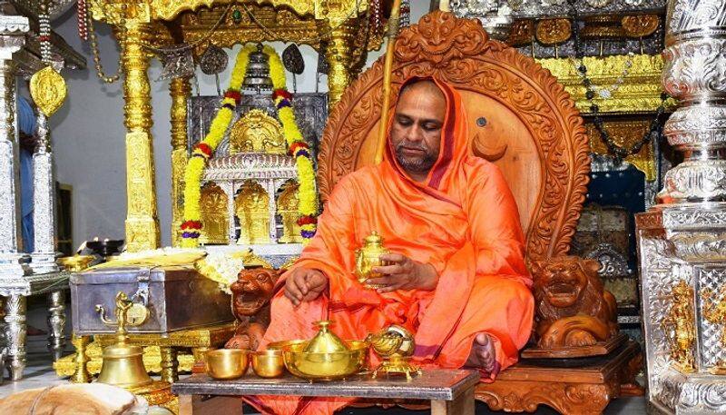 Dr Subudhendra Theertha Swamiji Received Deeksha at Raghavendra Matha in Mantralayam grg