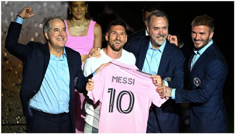 argentine legend lionel messi offcially unvieled by inter miami saa