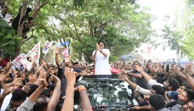 Jana sena Chief Pawan Kalyan To Meet Union Minister  Amit Shah on october 27 lns