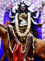 నవరాత్రి 7వ రోజు.. కాళరాత్రిగా అమ్మవారు.. ఈ కథను తెలుసుకుంటే మరణ భయం ఉండదు
