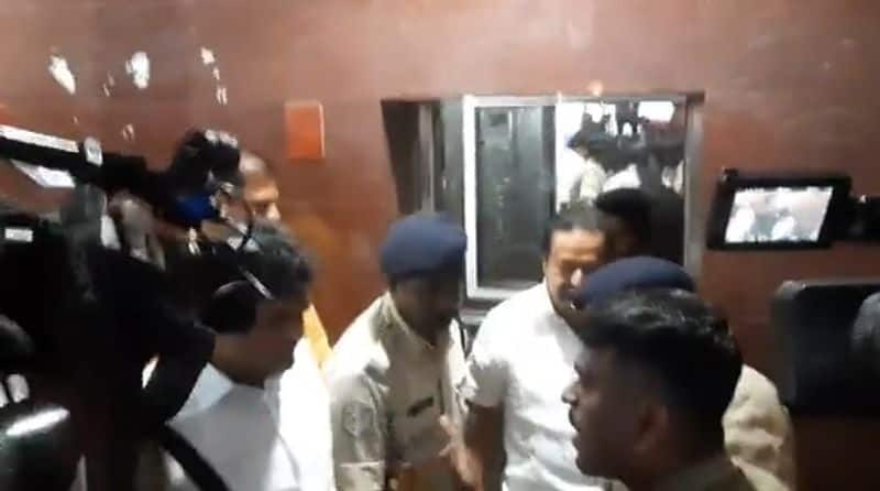 Minister Ponmudi and son Gautham sigamani in Nungambakkam enforcement department