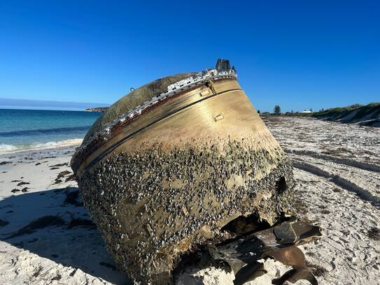 Mysterious object washes up on Australian beach KRJ