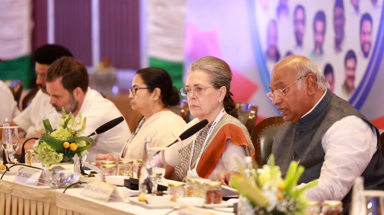 opposition meeting