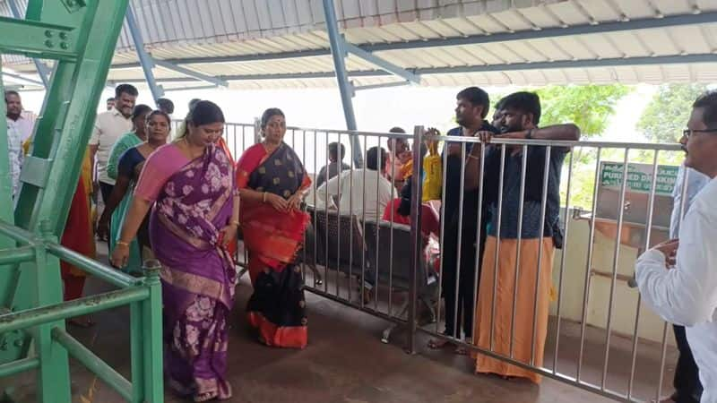 durga stalin special prayer in palani murugan temple in dindigul district