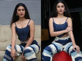 టాటూ కనిపించేలా చాలీచాలని టాప్‌లో వింక్‌ బ్యూటీ రచ్చ.. సెట్‌లో పవన్‌ ఎలా ఉంటాడో చెప్పిన ప్రియా ప్రకాష్‌..