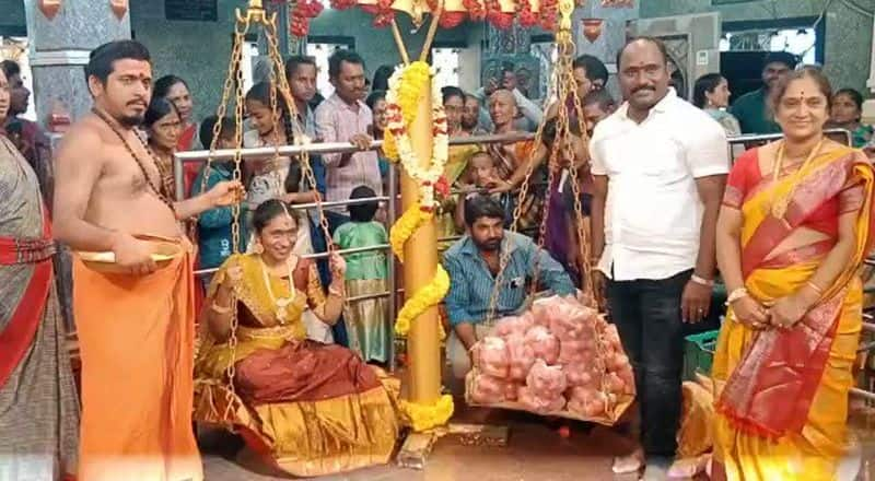 Andhra Couple Offers 51-kg Tomatoes to Goddess Nukalamma, Devotees Surprised