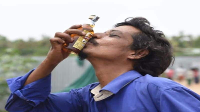 tasmac sell rupees 467 crore worth alcohol in 2 days in whole tamil nadu vel