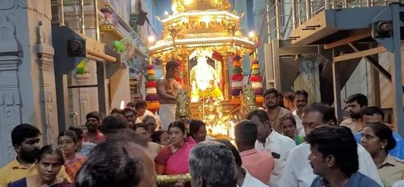 Sami darshan of Durga Sthal at Mariamman temple in Tiruchi Samayapuram.