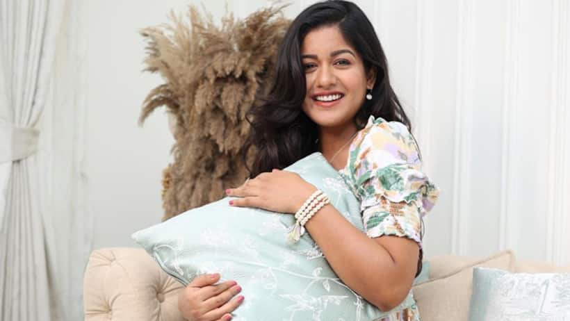 Drishyam star Ishita Dutta and Vatsal Sheth are blessed with baby boy