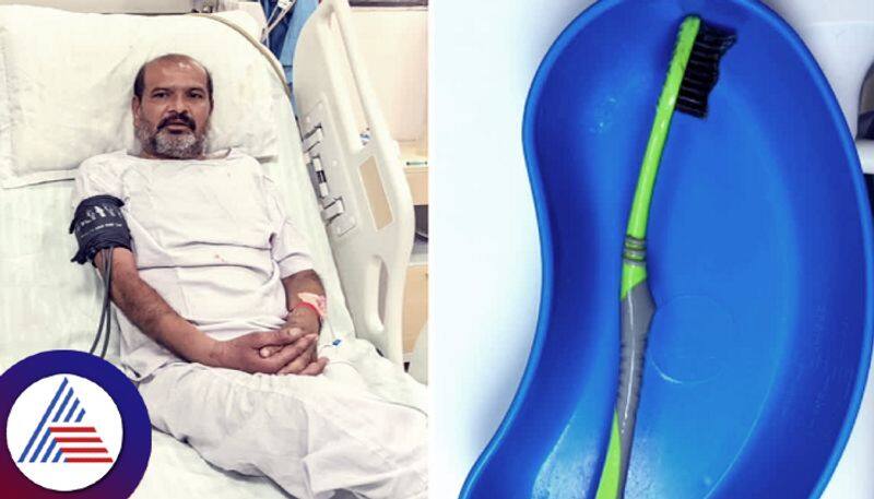 Man gulps 12 cm long toothbrush, taken out from stomach without surgery Vin