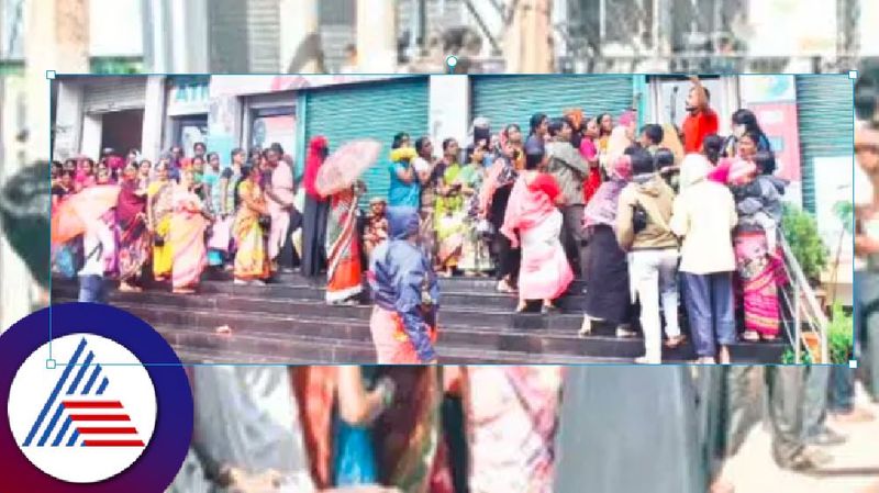 Women queue up in front of the bank for Annabhagya money at hubballi rav