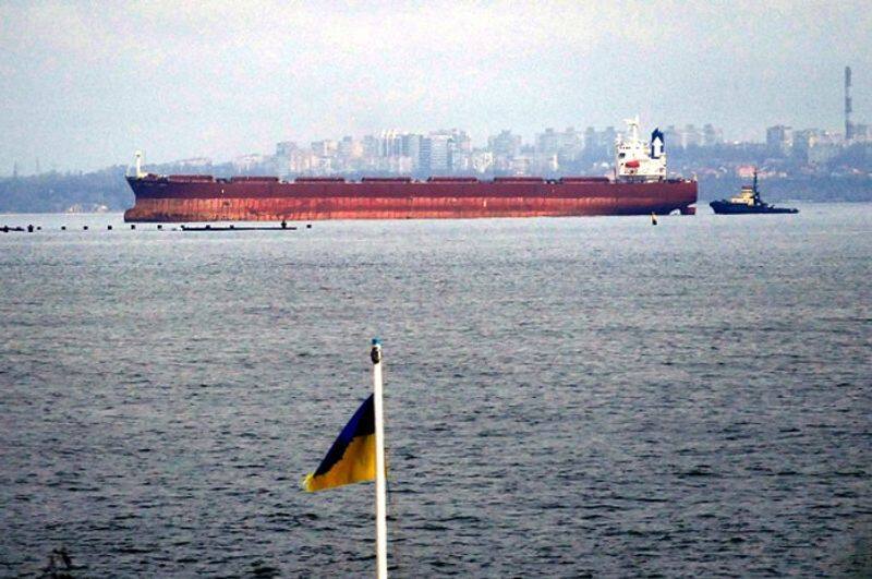 White House raises alarm over possible Russian attacks on civilian shipping in Black Sea snt