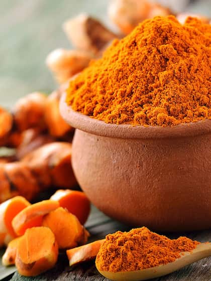 कच्ची हल्दी में छिपा है सेहत का खजाना