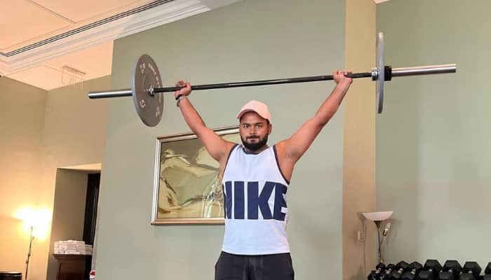 Team India Cricketer Rishabh Pant aces power lifting in internet breaking video goes viral kvn