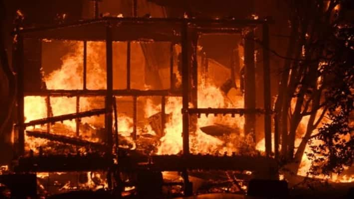 Manipur: Three houses burnt in Imphal, policemen's guns snatched