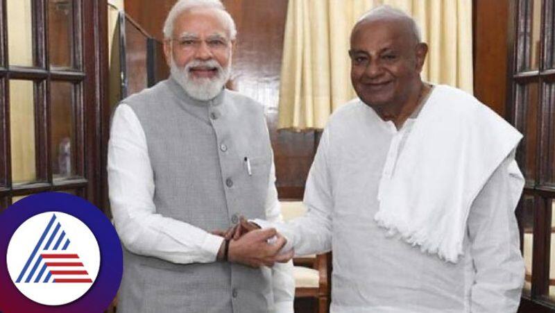 Ex PM HD Devegowda Talks Over PM Narendra Modi At Mandya gvd