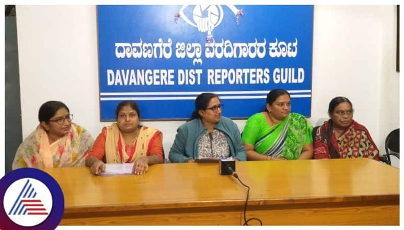 Davangere women decide to protest against bar gow