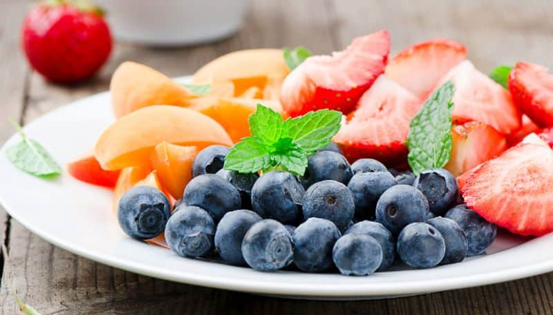 eating fruits at night may not be a healthy option hyp