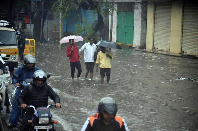 Heavy rains continue to lash Telangana for the next 6 days, IMD warns of thunderstorms RMA