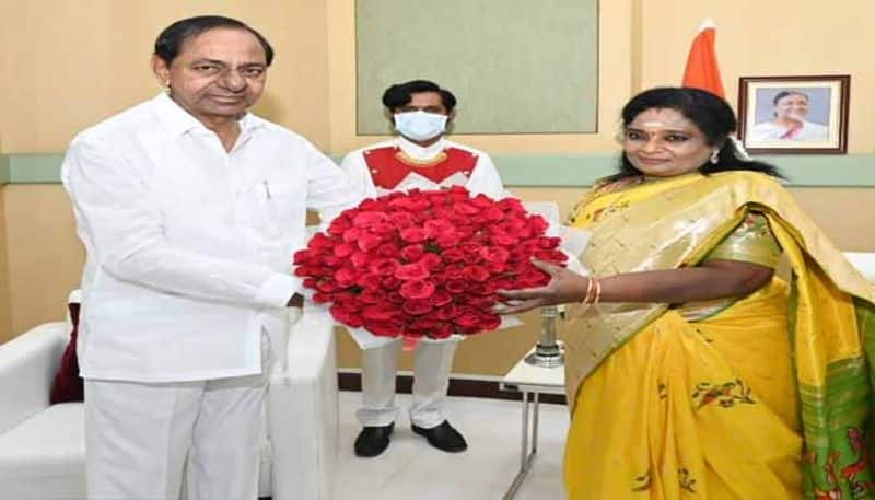 Telangana CM KCR  Attended  Rajbhavan Programme After  13 months lns