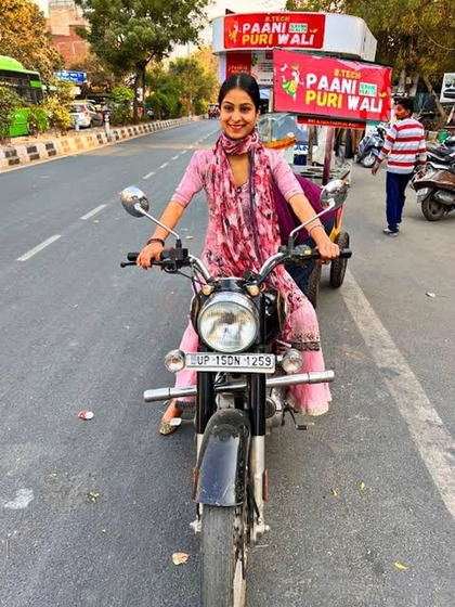 स्ट्रीट फूड खाकर तबीयत हुई खराब तो बन गईं स्ट्रीट वेंडर