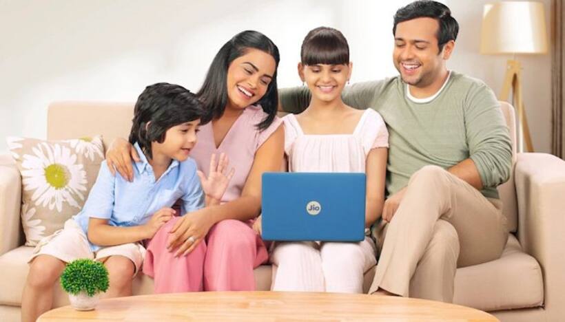 JioBook laptop tipped to launch on July 31, reveals Amazon teaser