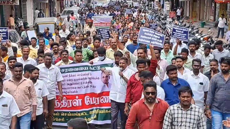 Puducherry sacked workers rally towards Assembly Protest on the barricades