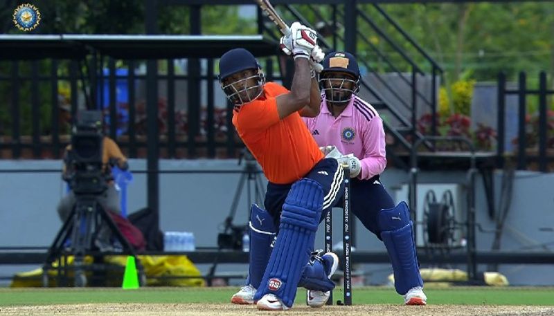 Deodhar Trophy 2023 Mayank Agarwal fifty helps South Zone beat North Zone kvn