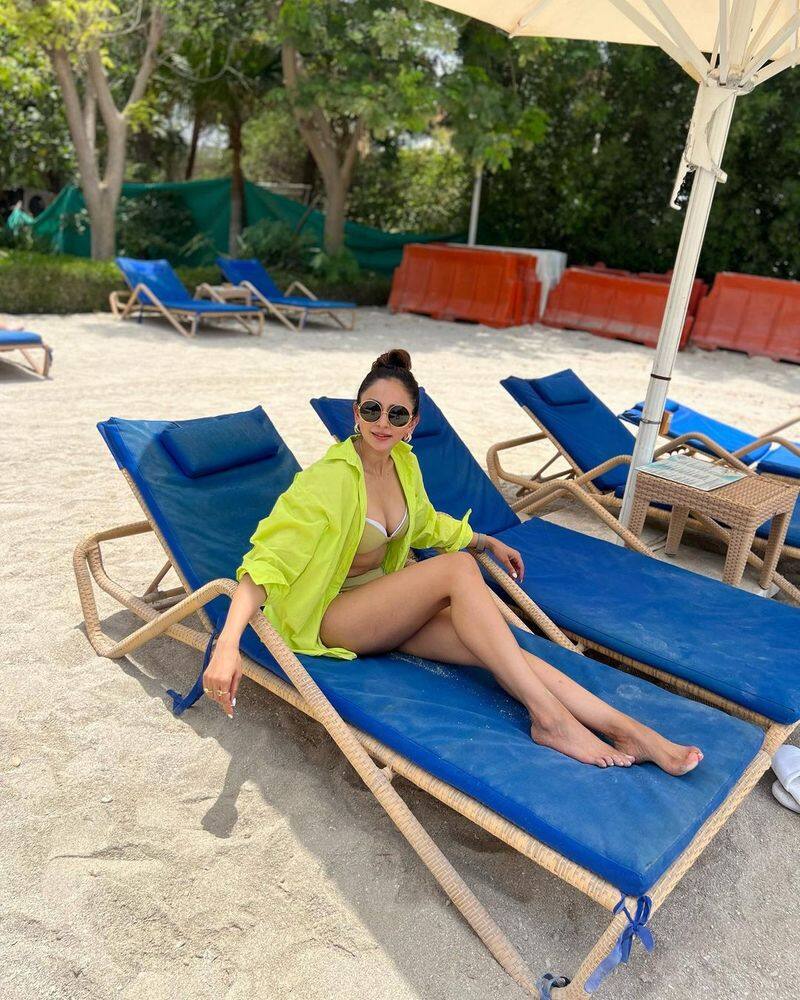 rakul preet singh shares bikini pic from Dubai sgk