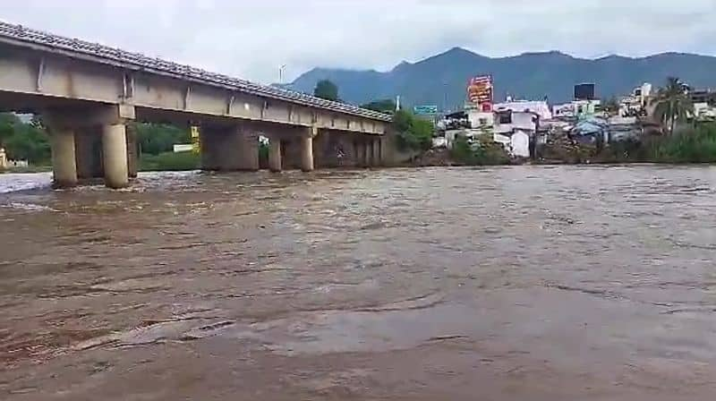 A flood warning has been issued as the water has been released after the Pillur dam was full KAK